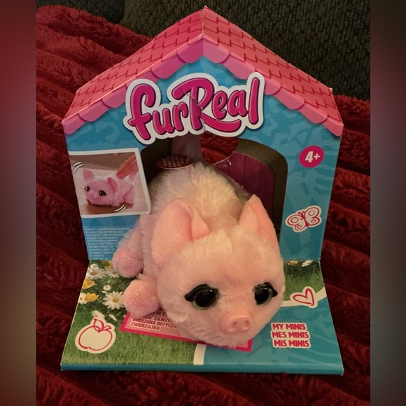 Hasbro FurReal Pink Plush Piglet Play Pet - Picture 2 of 7